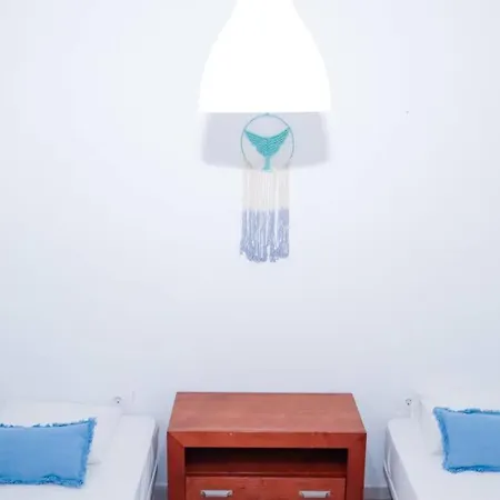 Acogedora Casa En En Tranquila Urbanización *