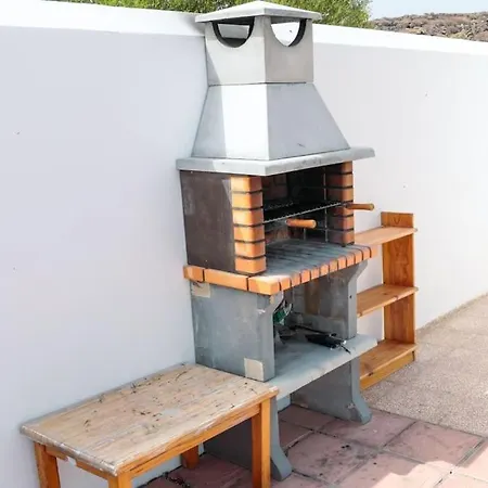 Acogedora Casa En En Tranquila Urbanización *