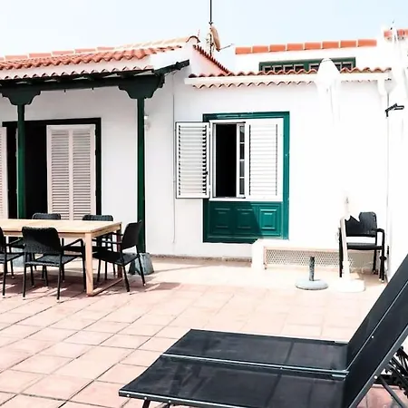 Acogedora Casa En Abades En Tranquila Urbanizacion Holiday home *